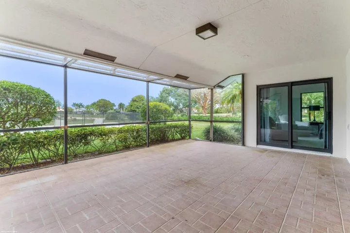 15455 DE Havilland Ct 041