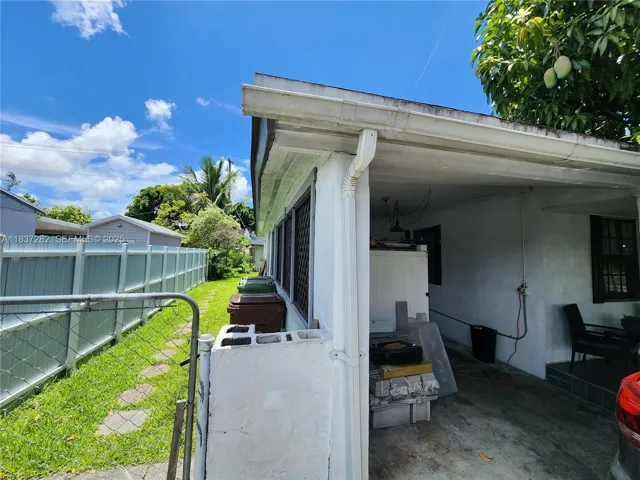 Carport