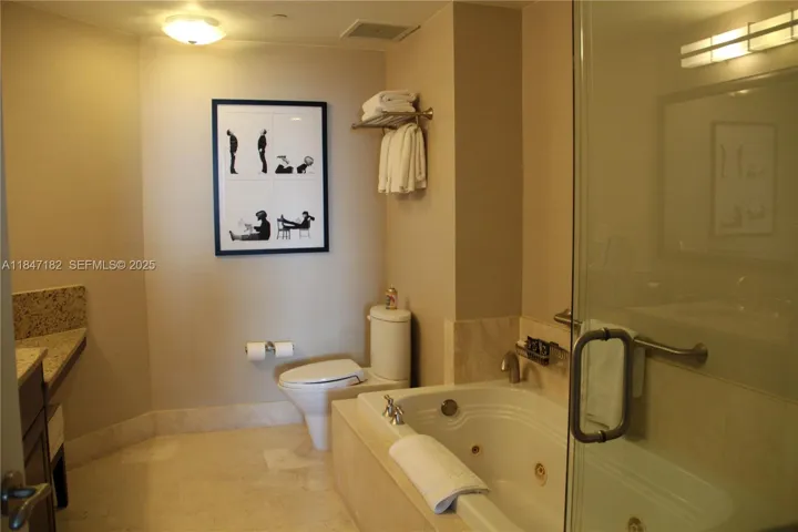 2317 JR Suite