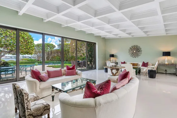 7HLDNG - 748 Island Drive(20)