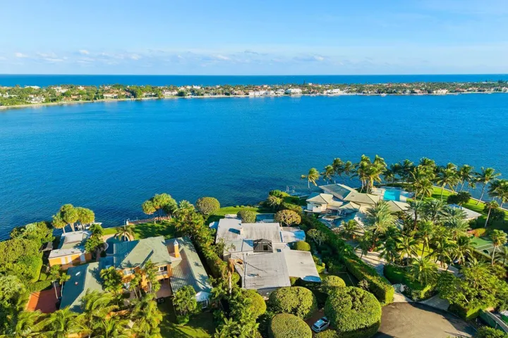 7HLDNG - 748 Island Drive(3)