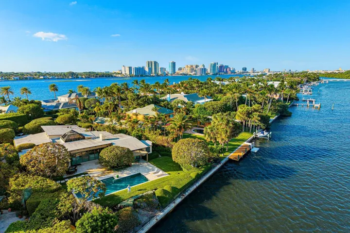 7HLDNG - 748 Island Drive(5)