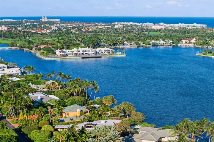 7HLDNG - 748 Island Drive(8)