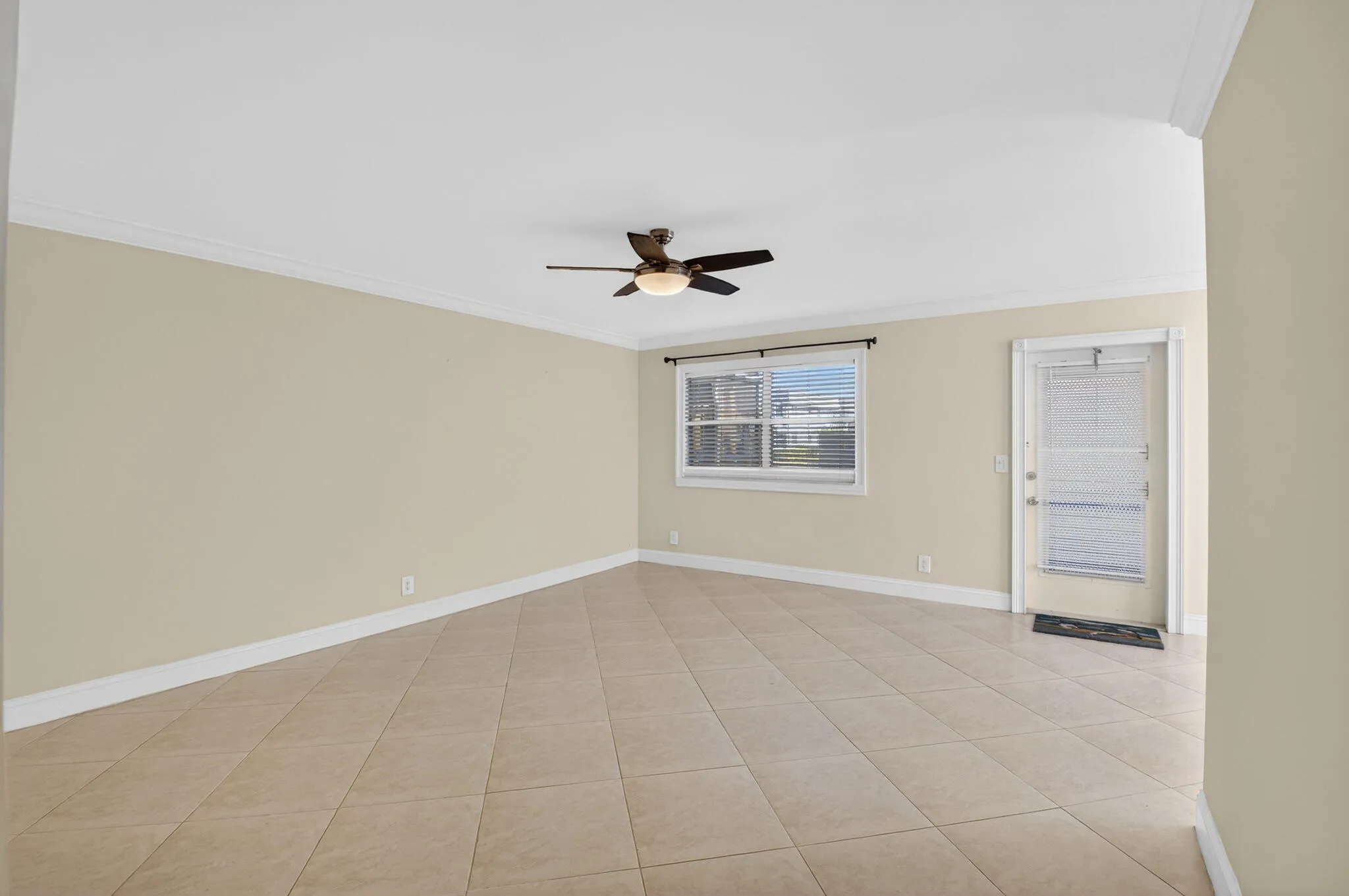 CERAMIC FLOORS