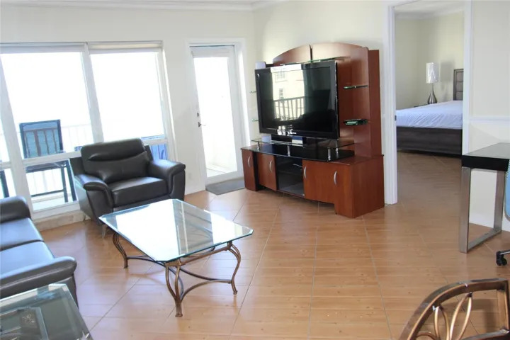 LIVING ROOM OTHER VIEW