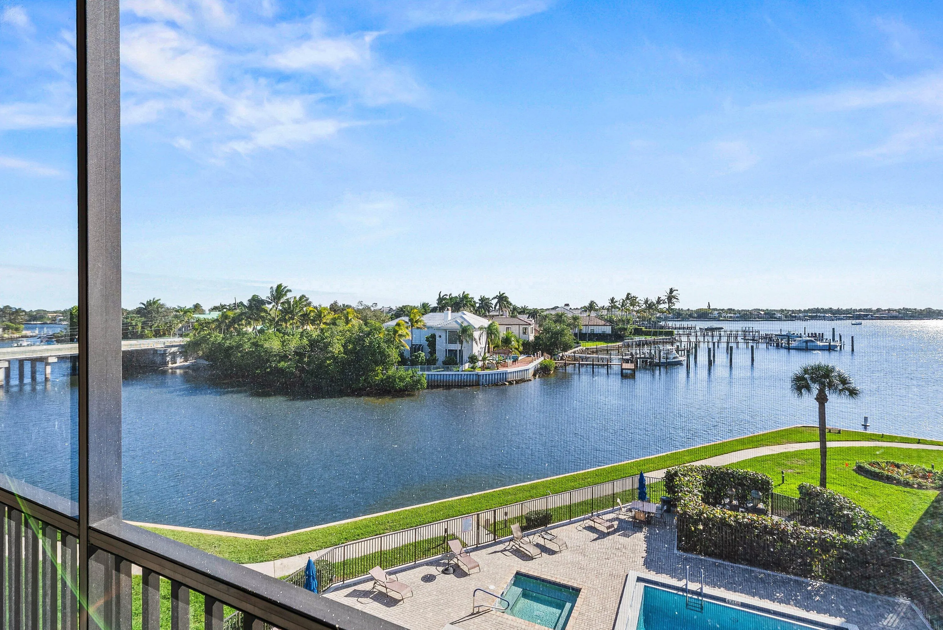 030-1137012OaksWay-418-NorthPalmBeach-FL
