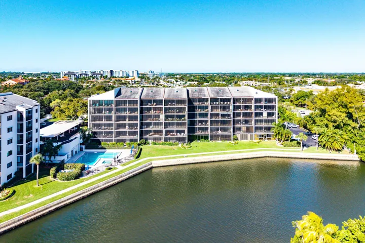 039-1137012OaksWay-418-NorthPalmBeach-FL