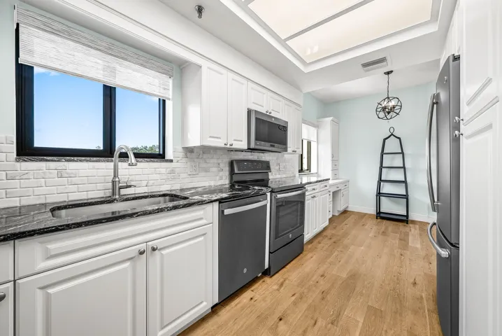 007-1137012OaksWay-418-NorthPalmBeach-FL