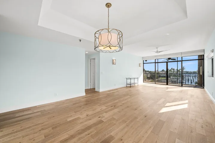 012-1137012OaksWay-418-NorthPalmBeach-FL