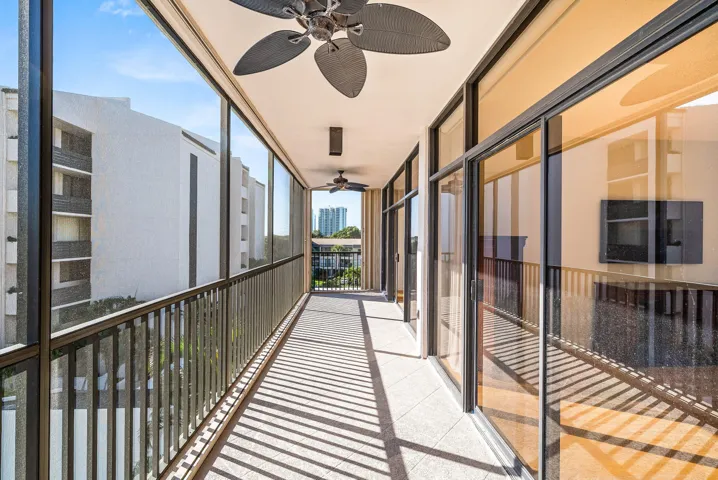 029-1137012OaksWay-418-NorthPalmBeach-FL