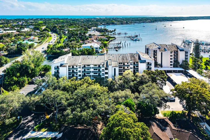 037-1137012OaksWay-418-NorthPalmBeach-FL