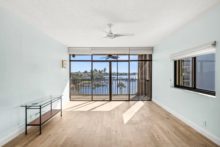 013-1137012OaksWay-418-NorthPalmBeach-FL
