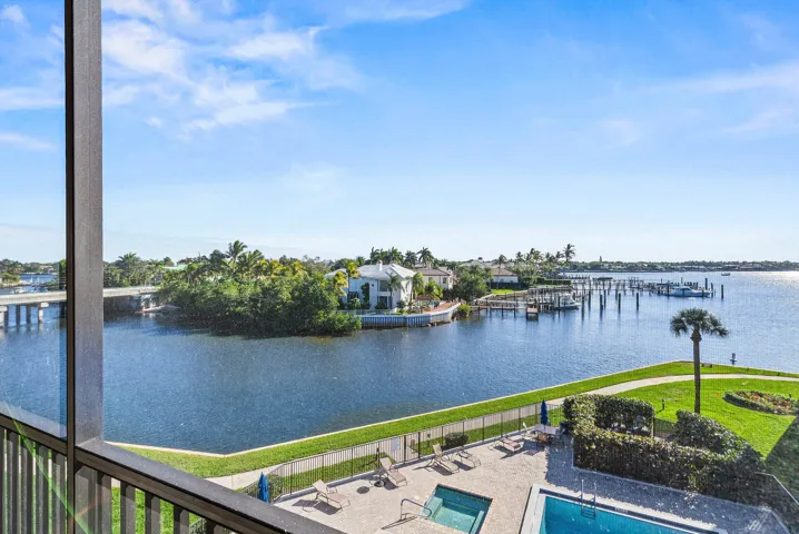 030-1137012OaksWay-418-NorthPalmBeach-FL