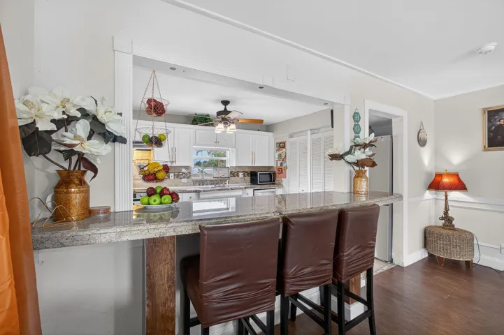1136 W 7th St Riviera Beach, FL 33404