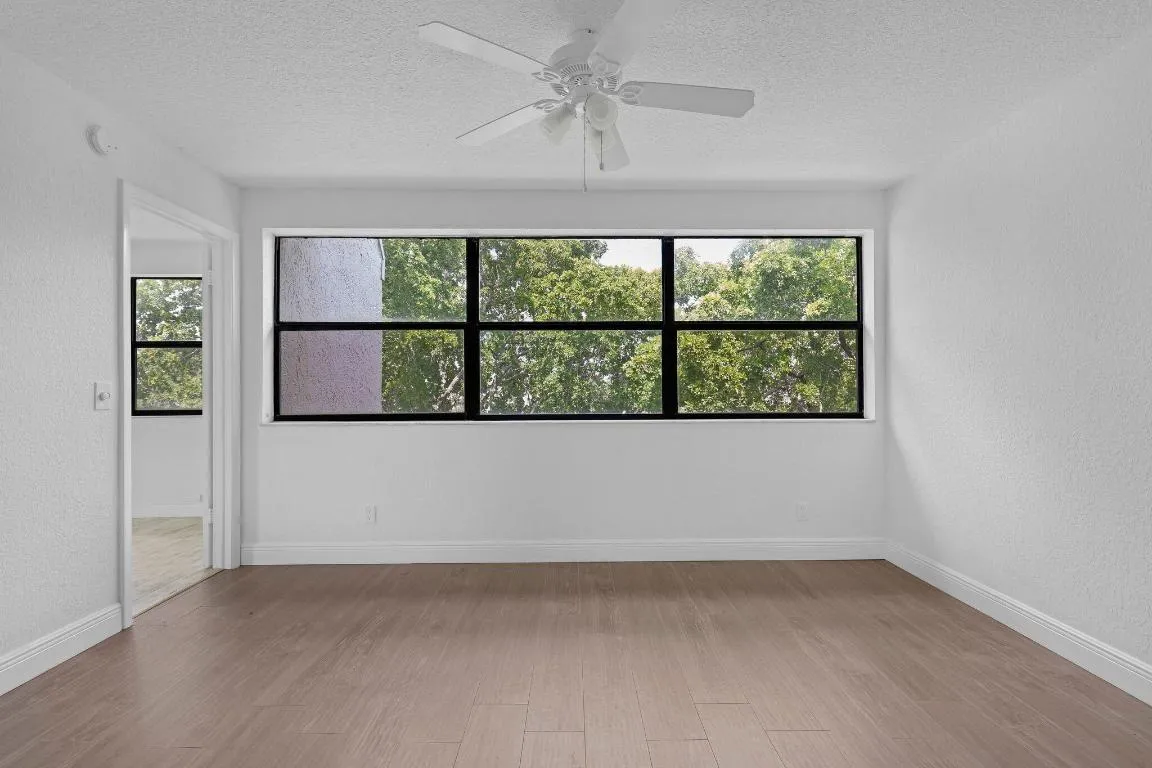 7-Living_room-0007