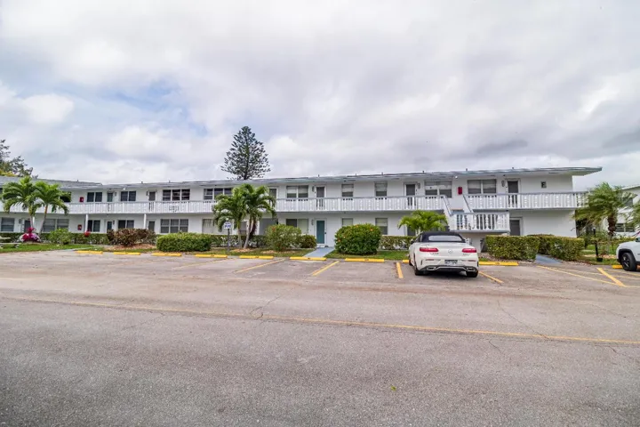 120 Northampton F-3