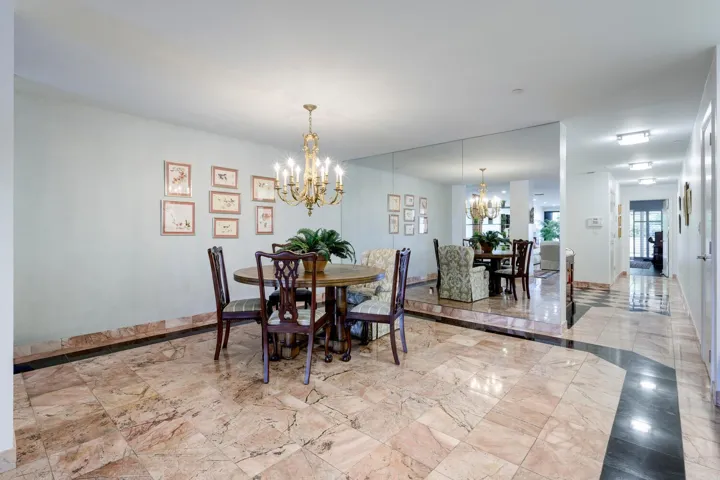 529 S Flagler Dr Unit TH3G-large-003-006