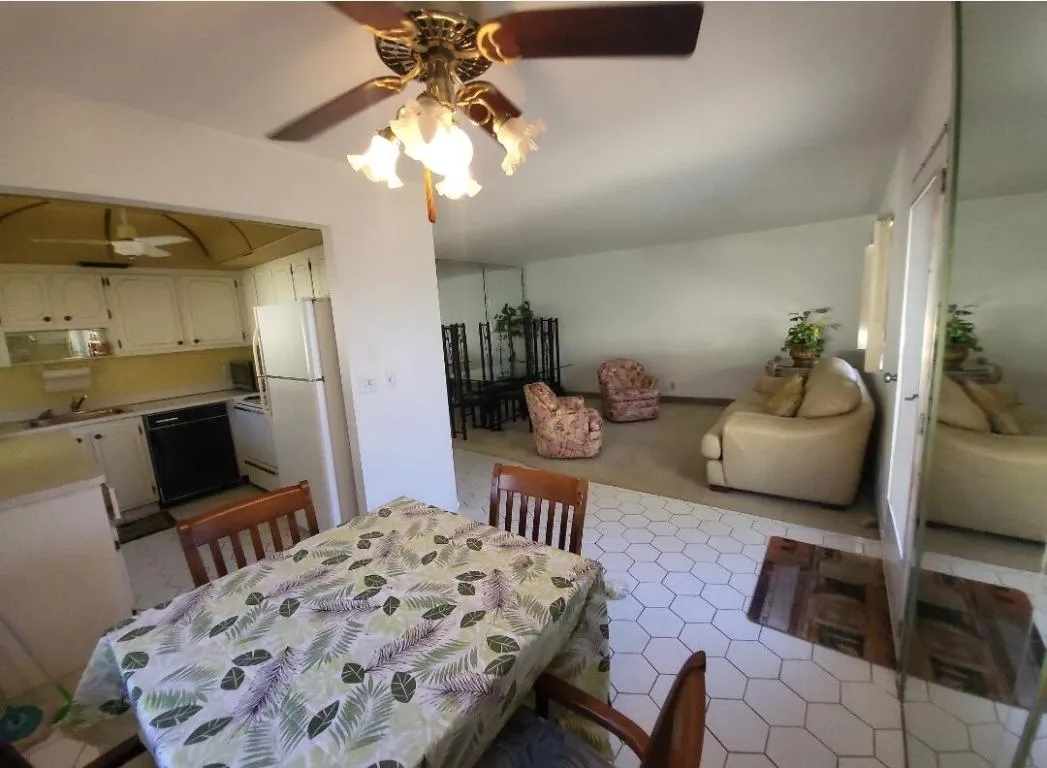 Kitchen/Livingroom