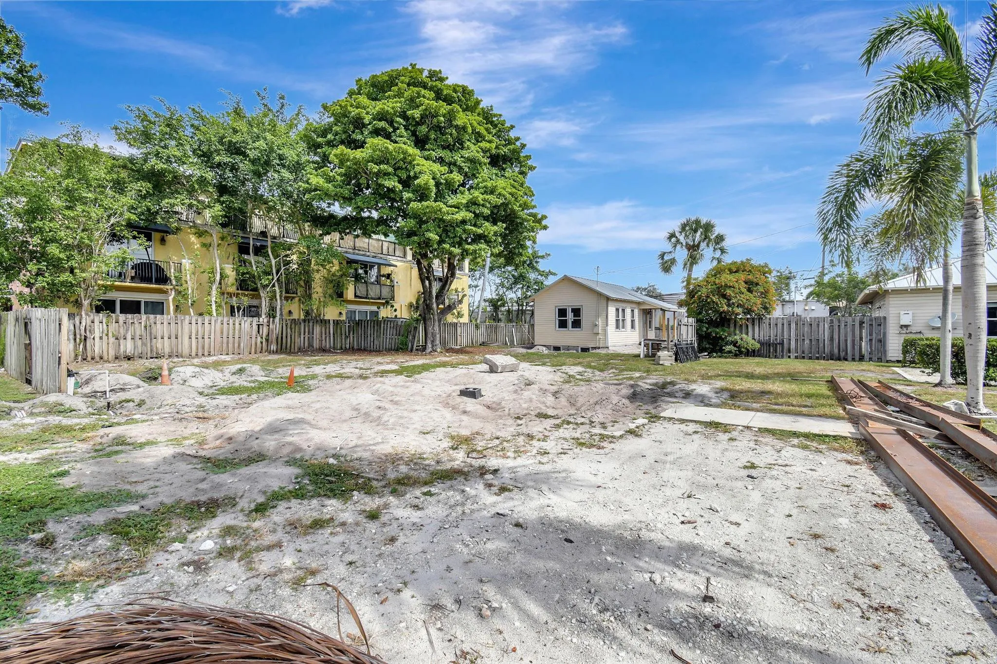 Property photo 37