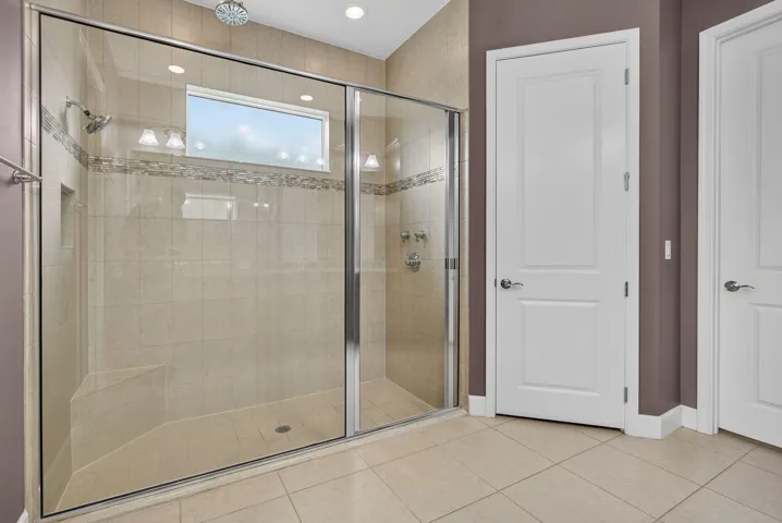 LARGE Shower