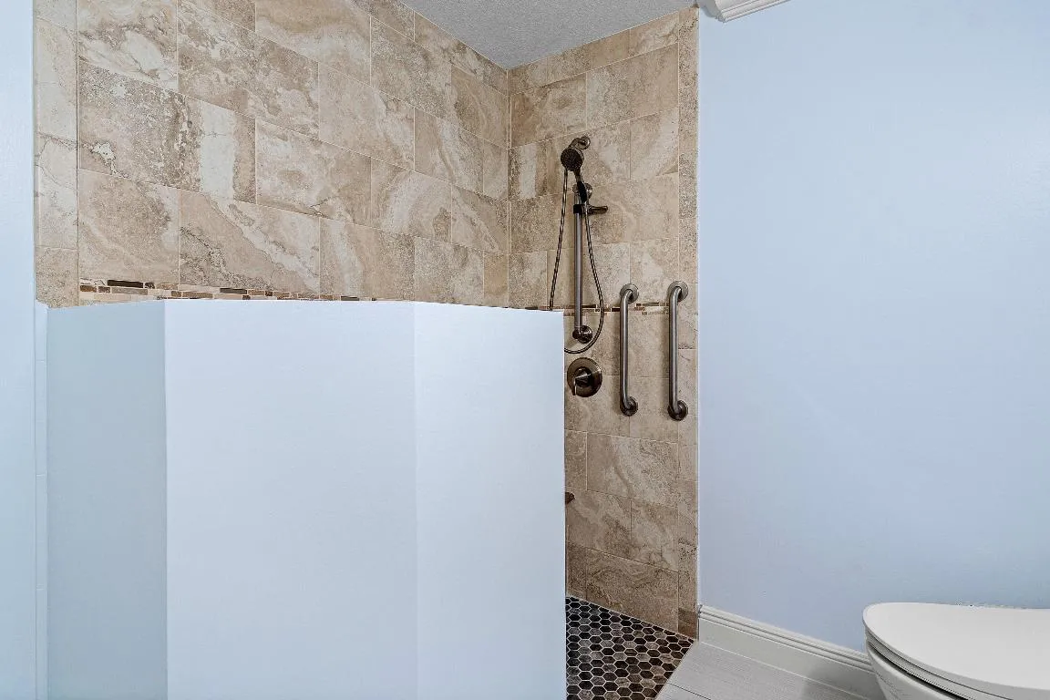 030-701BuoyRoad-NorthPalmBeach-FL-33408-