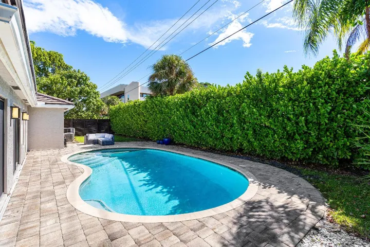 037-701BuoyRoad-NorthPalmBeach-FL-33408-