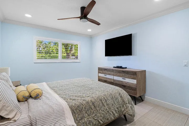 032-701BuoyRoad-NorthPalmBeach-FL-33408-