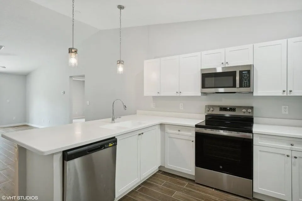 636 kitchen 4