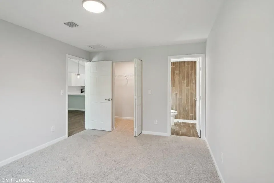 636 master bedroom 2