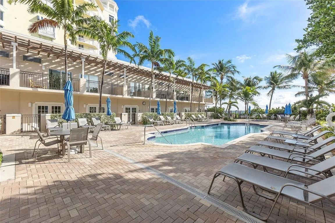 Cabana Pool