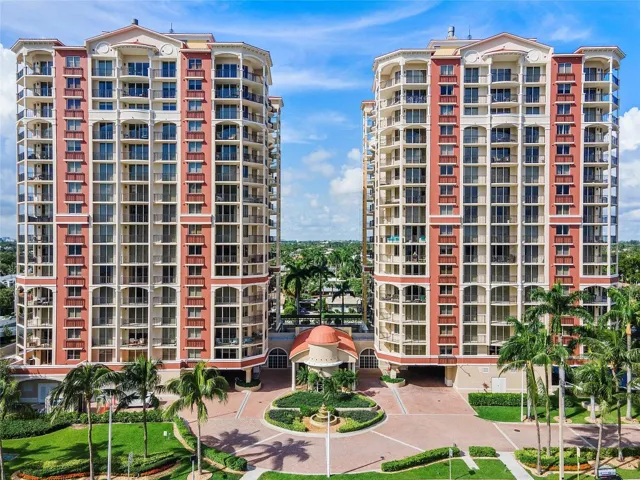 Vue Condominium.