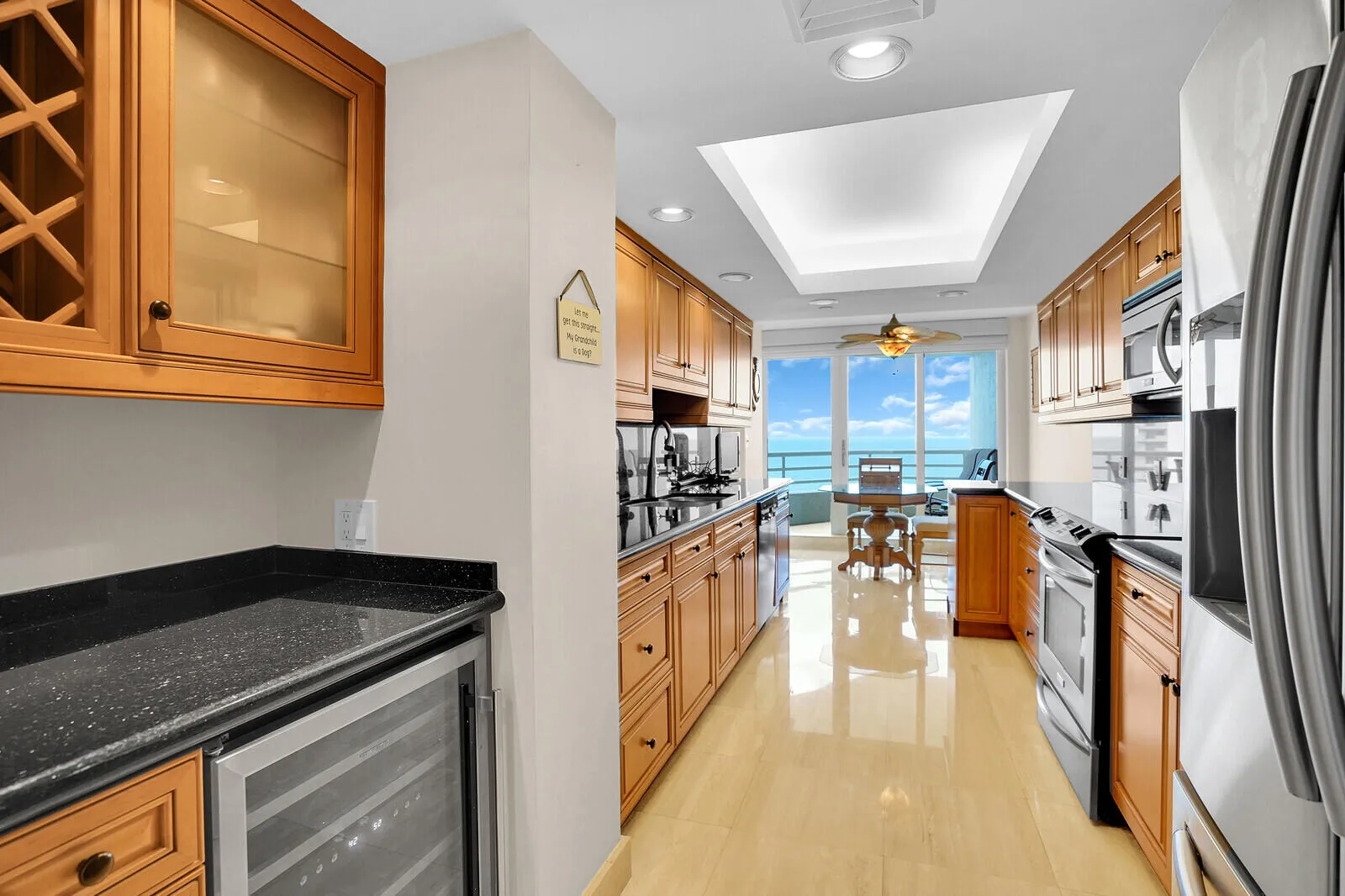 CUSTOM GRANITE KITCHEN