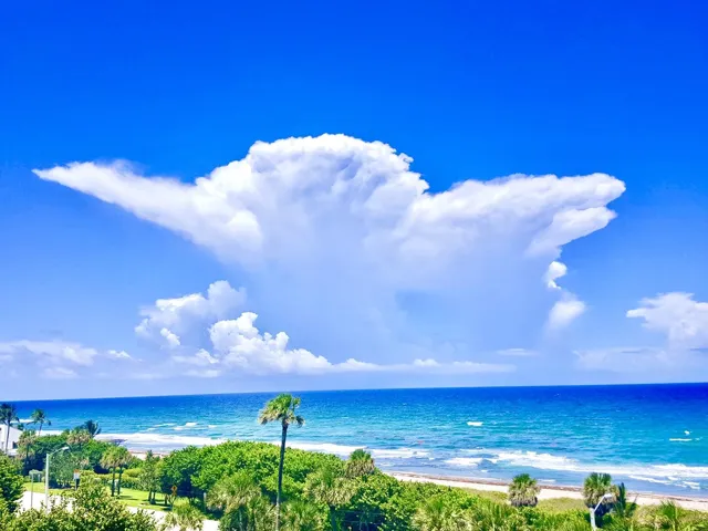 ATTENDED, PRISTINE PRIVATE BEACHES