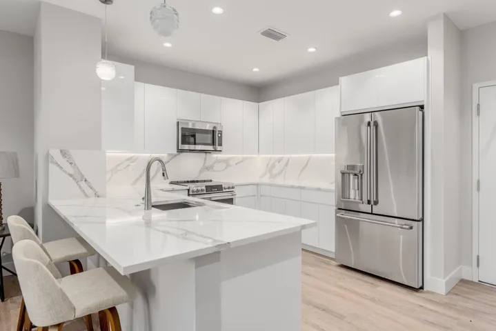 41 SW Seminole Street 305 11