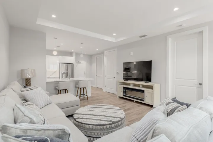 41 SW Seminole Street 305 10
