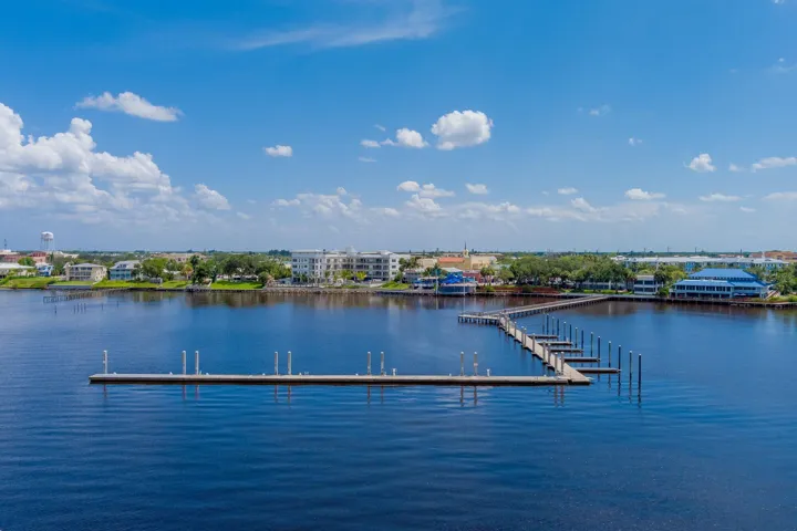 41 SW Seminole Street 305 29