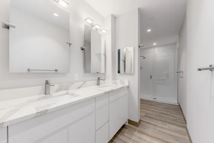 41 SW Seminole Street 305 66