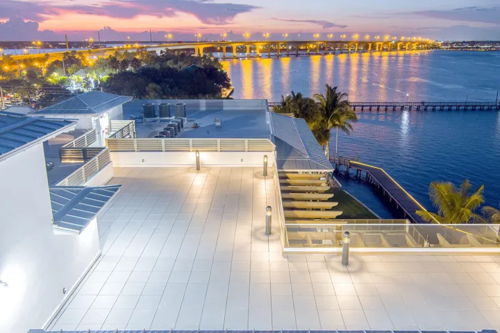 41 SW Seminole Street 305 51