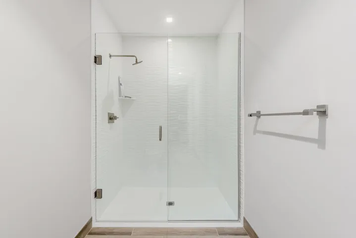 41 SW Seminole Street 305 67