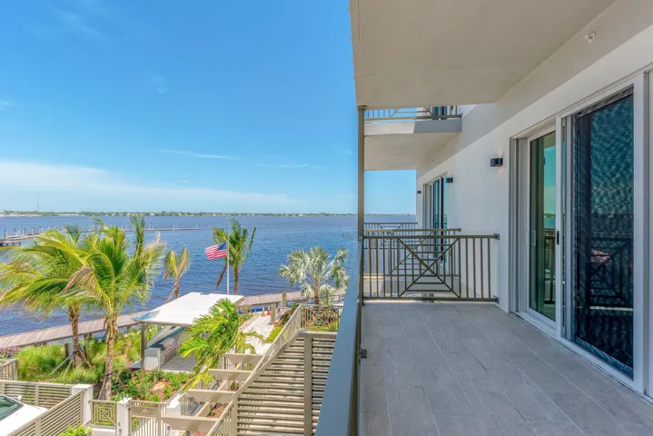41 SW Seminole Street 305 62