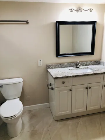 4702 Martinique H1 (2)