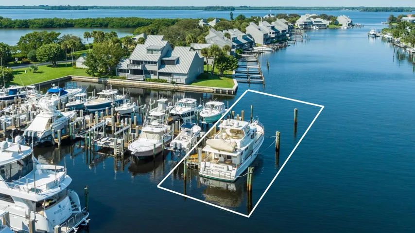 2 Highlighted slip aerial zoomed in