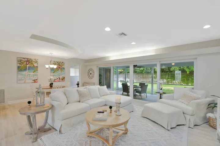 1133 SW 7TH ST.