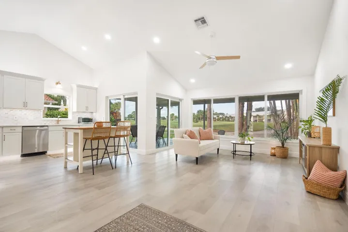 303 Mocasin TRail 6-4