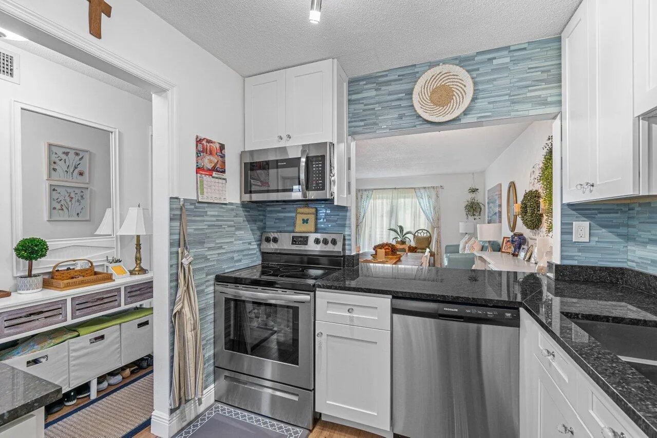 NEW GOURMET KITCHEN!
