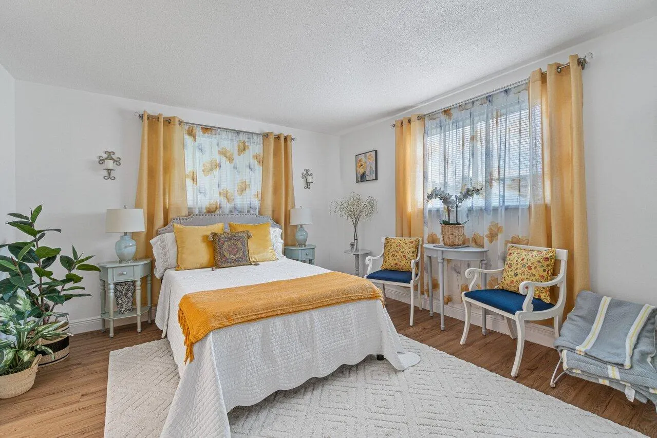 SPACIOUS MASTER BEDROOM!