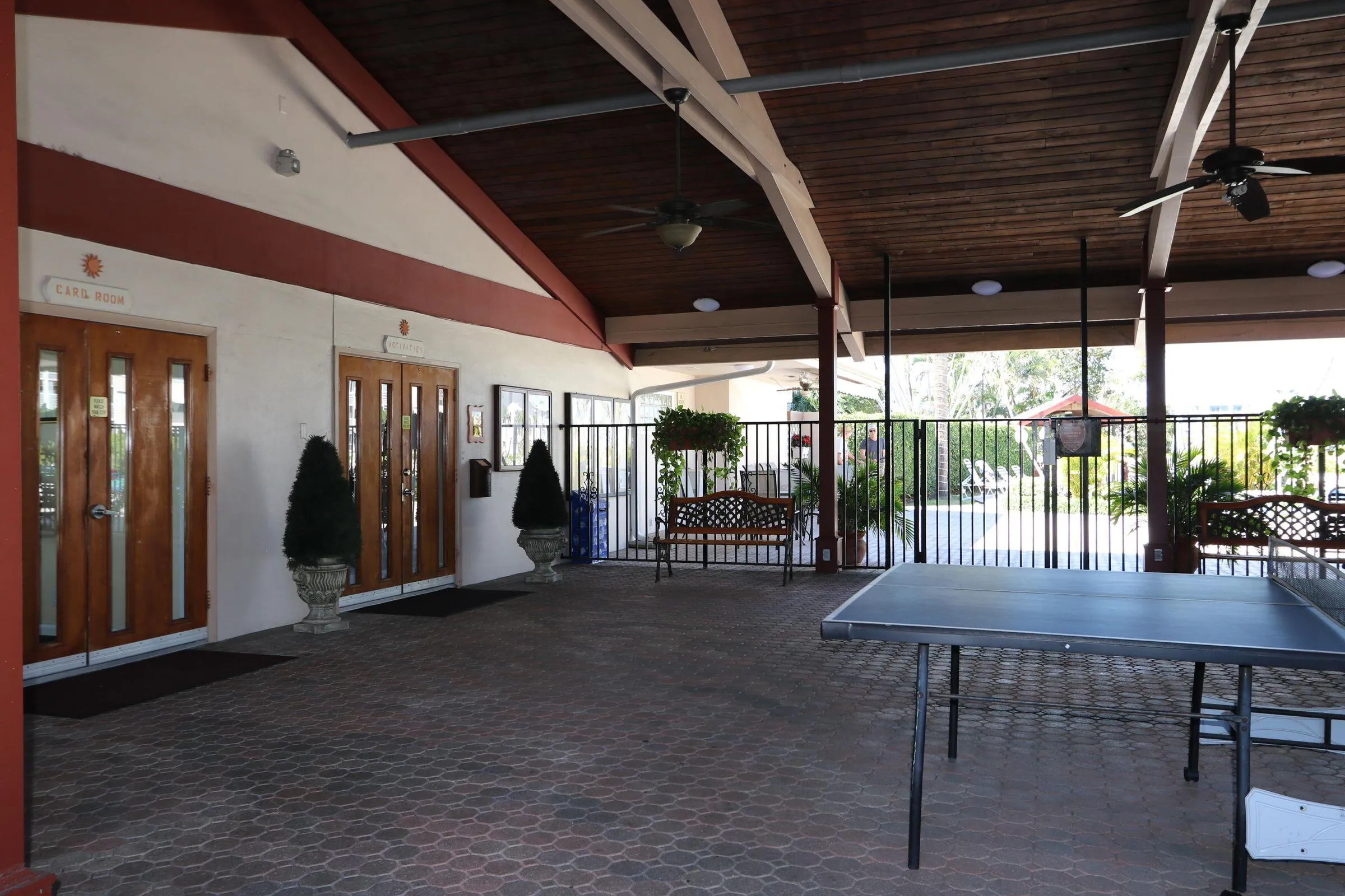 CLUBHOUSE