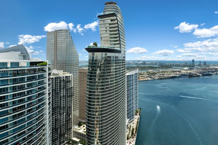 Photo 92
