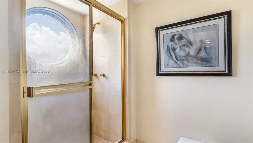 2nd bathroom