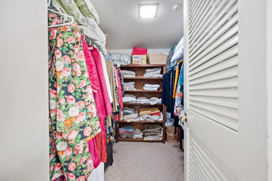 Walk in Closet